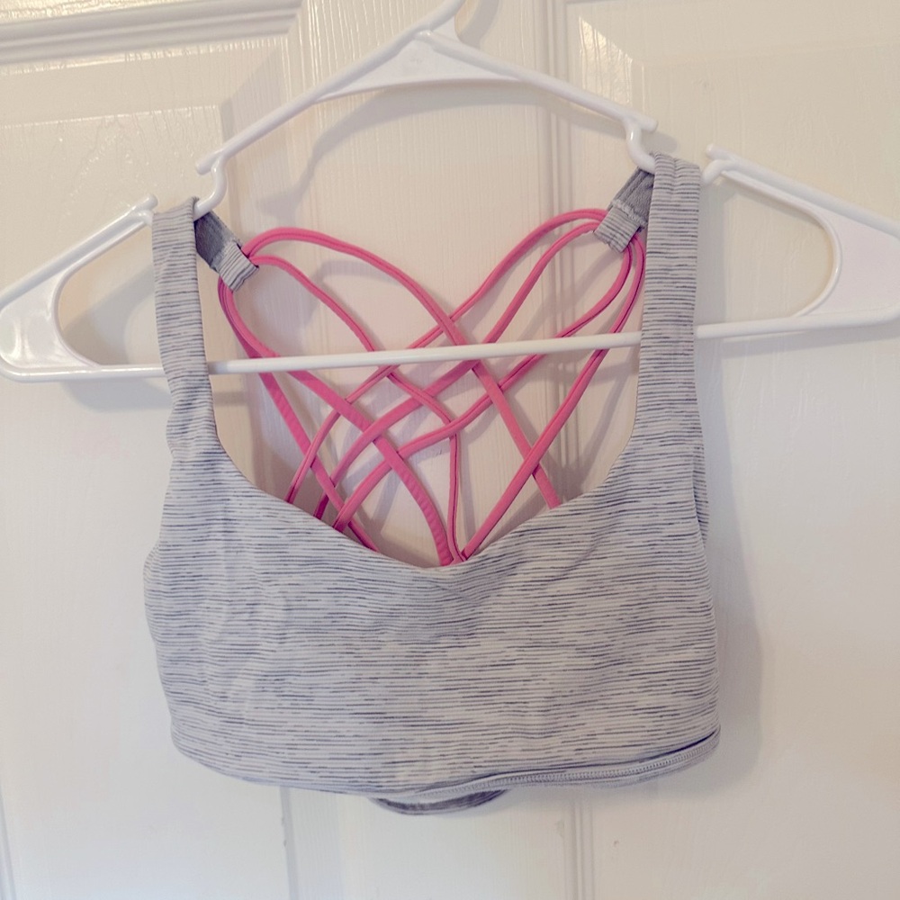 Free to be wild lululemon sports bra